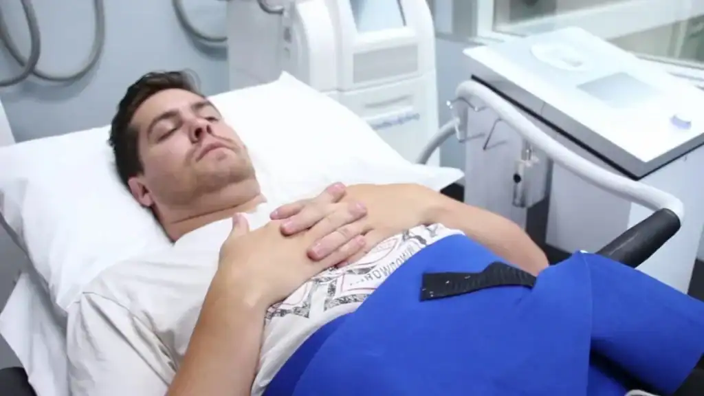 Transforming Bodies: Celebrity Success Stories and the Truth Behind Body Contouring 2 Image of male having body contouring West Malling treatment